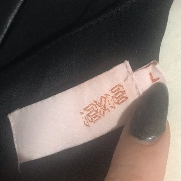 Black dress - Picture 3 of 3